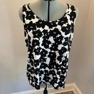Chico's Black and White Floral Sleeveless Tank Top